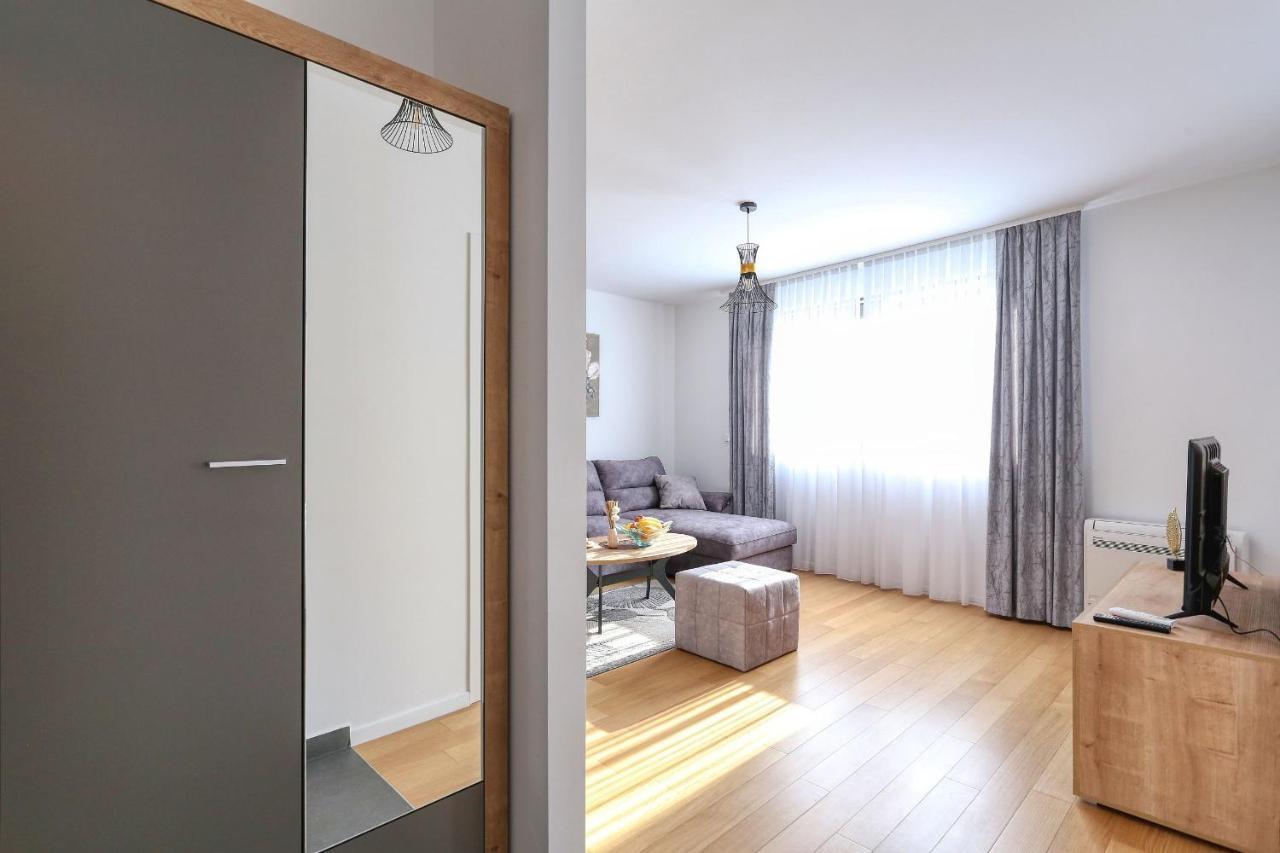 Apartments Perla With Free Parking Zadar Zewnętrze zdjęcie